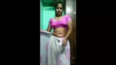 Tamil Hot saree girl nude dress change (hot of 2019)