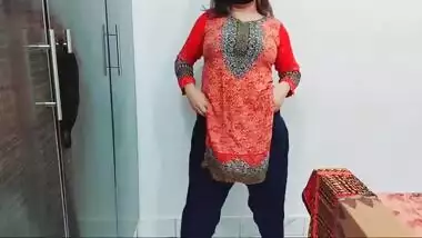 Rabia Bhabi Strip Nude Dance On Live Clip Call...