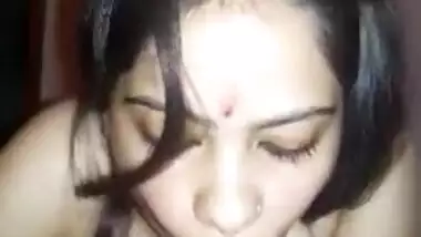 Noida Bhabhi Giving Perfect BJ 