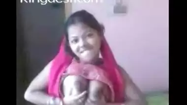 Teen Bengali babe’s round and big boobs