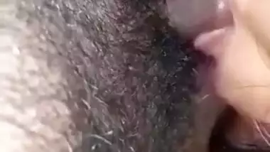 Exclusive- Horny Desi Bahbhi Blowjob