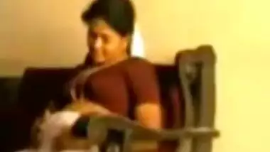 Sexy Busty indian Aunty enjoy with her Partner