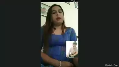 Bihar bhabi decent size booby ,Video call with other bhabi