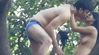 Saxflim - Sexy upon tree indian sex video