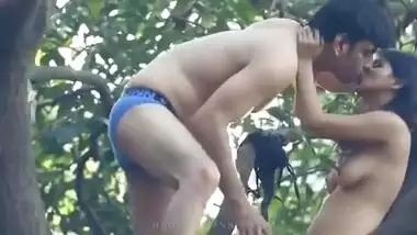 Sexy upon tree indian sex video