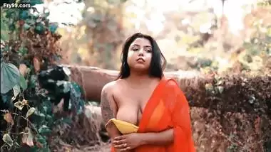 Big boobs model indrani photoshoot video – 4