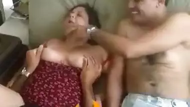 two boys enjoying with bhabhi