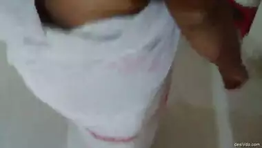 Quick fucking session with maid when wife sleeping in her room