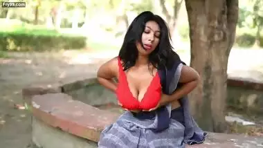 Big boobs model Neelam photoshoot video – 4