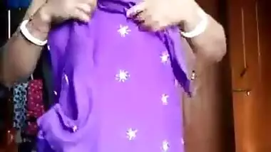 NORTH EAST AUNTY TEASING SELFSHOT VIDEO