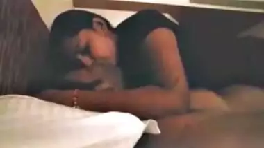 Huge boob tamil gf nonstop sloppy kiss huge boobs suck indian sex video