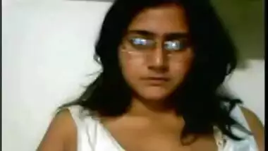 Kakula Xnxxx - Busty pakistani housewife nazia with her driver indian sex video
