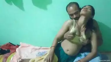Desi Bhabi Bharti Pussy Fucking and Cum Filled Update