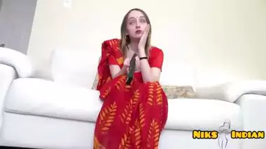 Big Boobs Bhabhi catches Devar and gives him Real Pussy