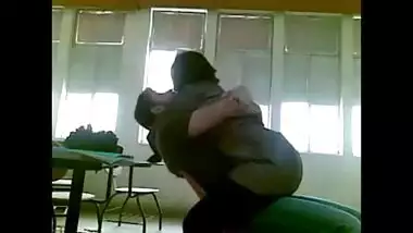 Hot college desi girl having sex inside classroom