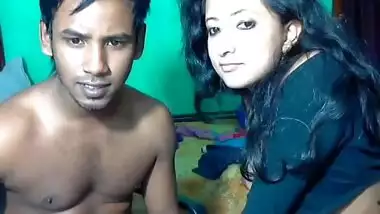 SriLankan Married Couple - Movies. video4porn4