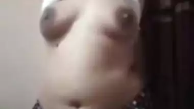 Beautiful Chubby Paki Girl New Nude Clip