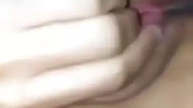 Indian Girl With Pink Nipples Masturbating