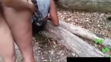 Big Booty Enjoys Quick Outdoor Sex With Tamil Aunty