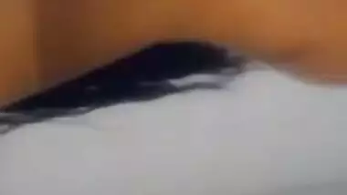 HORNY DESI NRI BABE BATHING SELFIE VIDEO