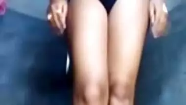 Sexy Indian village girl’s nude show