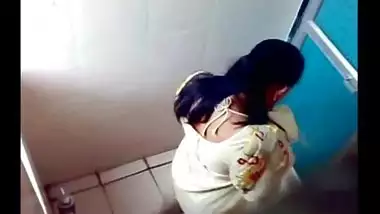 Toilet Pee Video