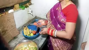 Morning Kitchen Xxx Fucking In Standing Doggy - Bhabhi Ko Kitchen Me Choda With Devar Bhabhi And Morning Sex