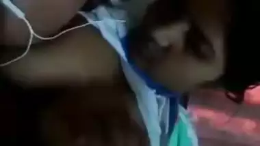 Sweet Desi girl feeding her XXX juicy boobs to her colleague MMS