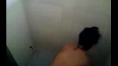 Indian big boobs aunty caught by maid during bath