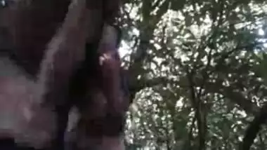 Indian Aunty Fucked In Park While Jogging