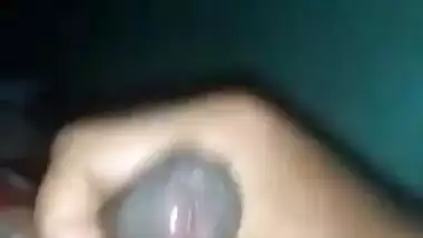 indian guy mastrubation and Cum