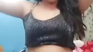 Khushi Hot navel dance…New Slutty Dance babe