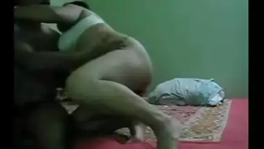 Home made home sex tape of desi Nagpur aunty