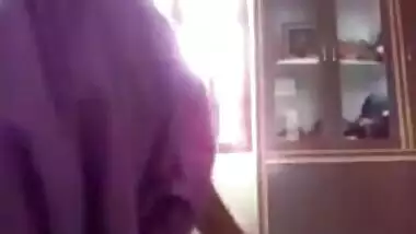Indian young girl mastrubating in home
