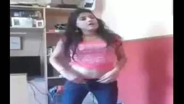 Mumbai Girlfriend Fingers On Webcam For Boyfriend