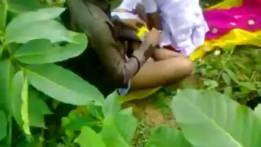 Hot Indian couple fucking outdoor