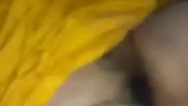 Desi female sleeps but man films XXX hairy peach for amateur sex video