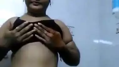 Bangladeshi Married Bhabi Make Nude Video for lover