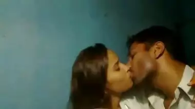 Lahori Student Kissing - Movies.