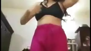 Indian Gf ki selfie video boobs & pussy show