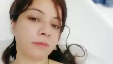 Pak Pop Singer Rabi Pirzada Nude 6 Clips Part 5