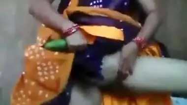 Beautiful Bhabhi With Kheera In Vagina