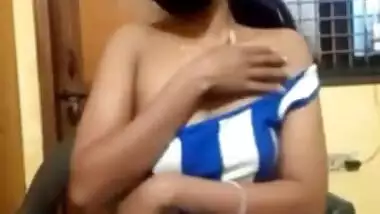 Indian XXX whore shows her pink pussy and ass hole on live cam