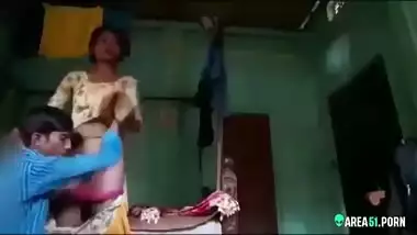 Indian beauty caught nailed by lover inside hotel in Desi mms video