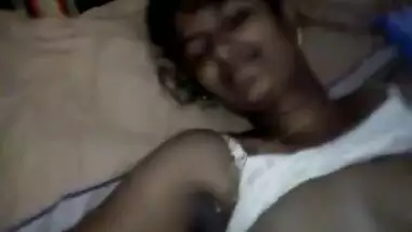 hot tamil girl reaction and sucks dick