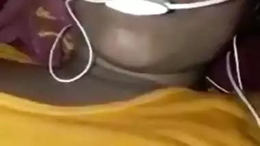 Bangladeshi girl showing her boobs and pussy