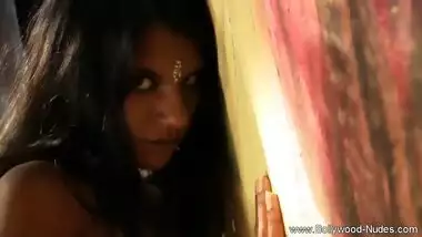 Indian Girl Getting Totally Nude And Naked