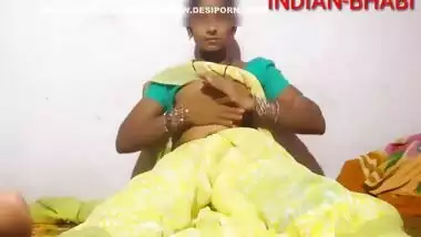 Indian Village Desi Bhabhi Fingering Sex In Homemade Sex