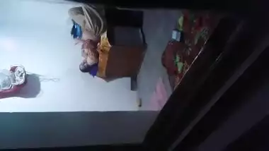 Paki lady showing boobs on video call