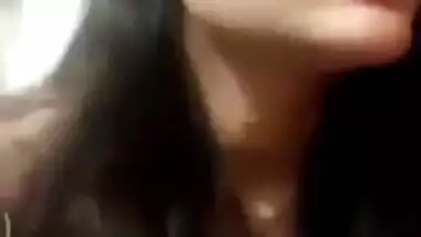 Man jerks off to obedient Desi girl masturbating in a XXX private show